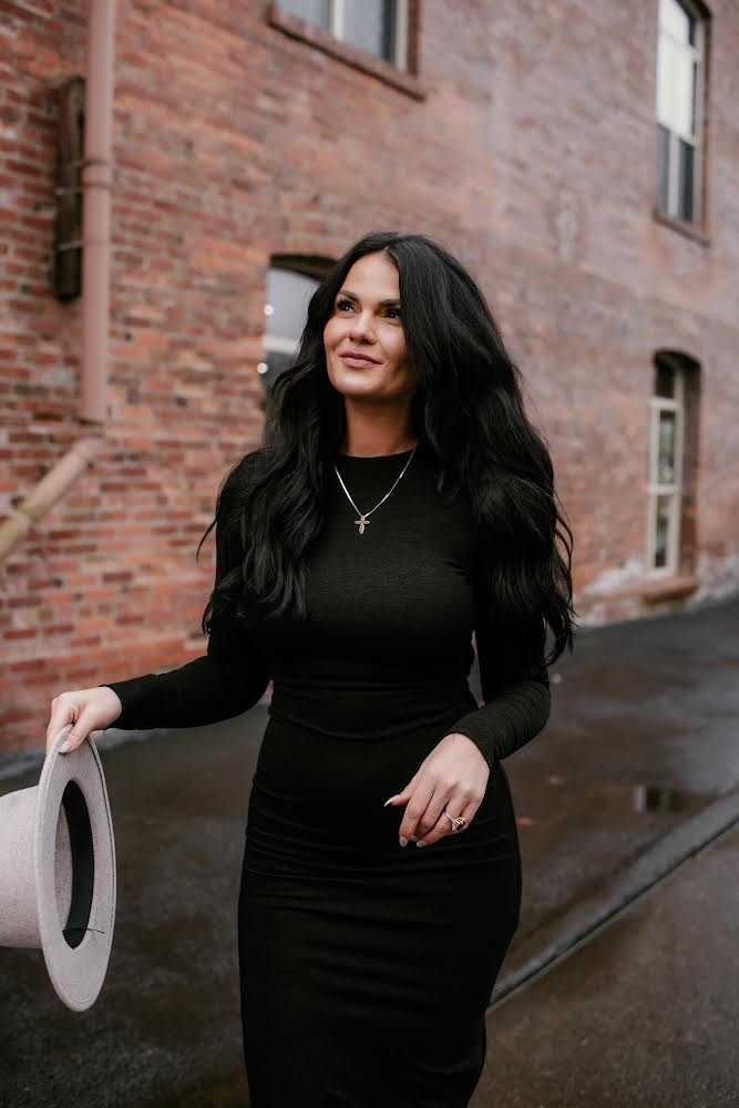 Angelina Murphy Featured in HuffPost: A National Spotlight on Her Industry Insight